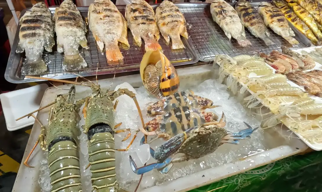 Banzaan Fresh Market на Пхукете