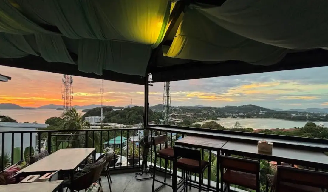 Panwa Seaview Bistro