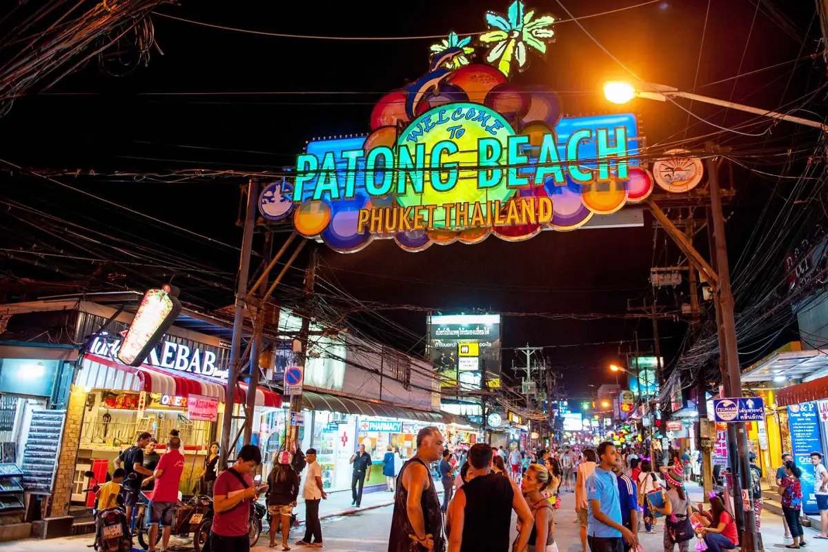Улица Bangla Road на Патонге